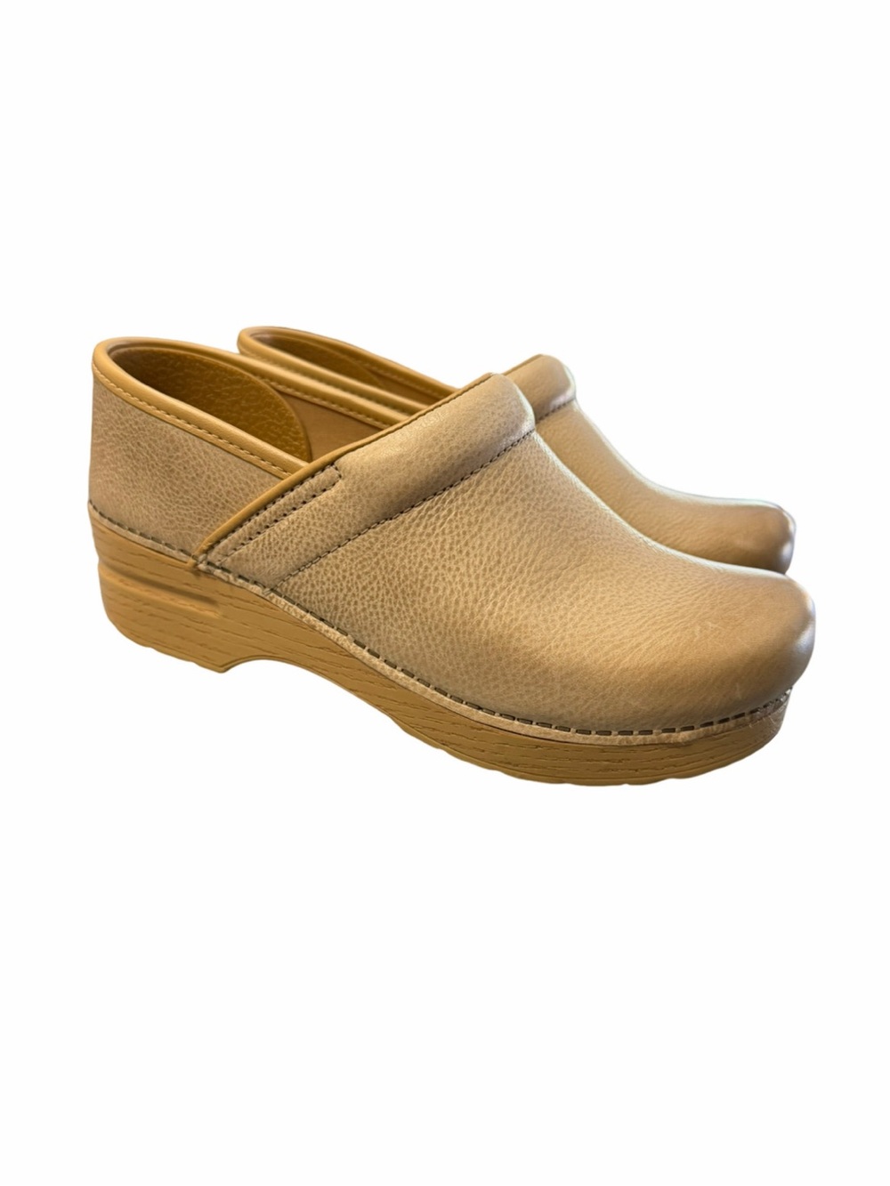 Dansko Professional Sand Milled Burnished Leather Clogs Size 38